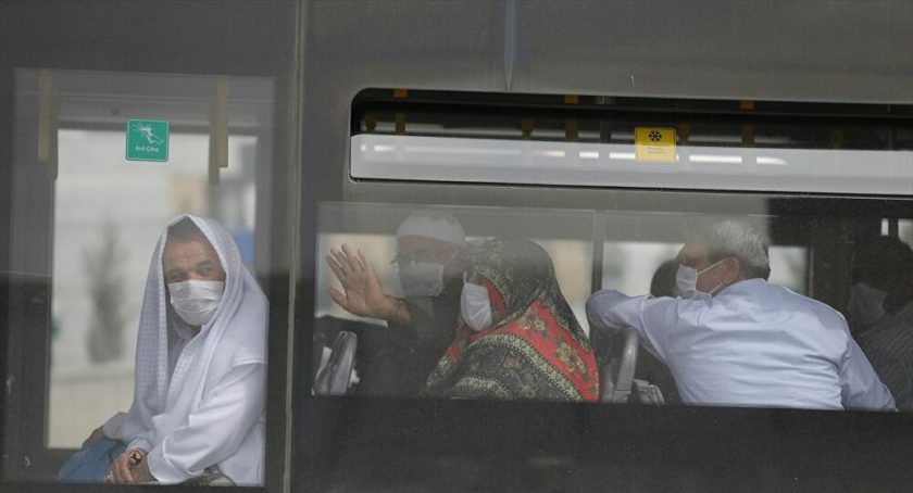 Umreden dönen 10 bin kişi karantinada İşte son durum