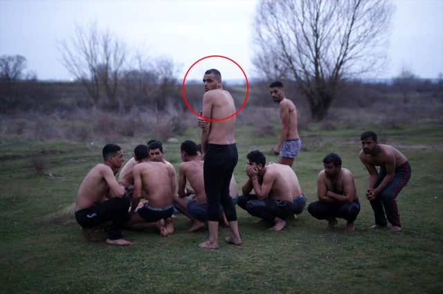 Sanki Biz Dedik Bizi Kurtarın Diye