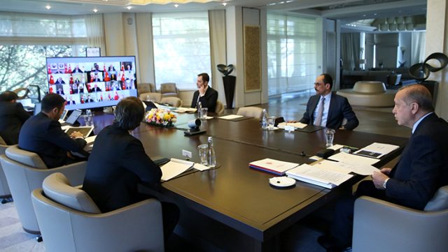 son-dakika-cumhurbaskanligi-kabine-toplantisi-13118611_3803_o