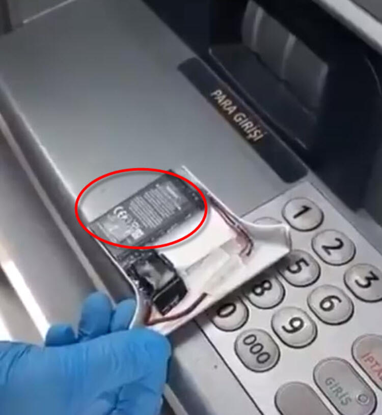 ATM den para çekerken dikkat