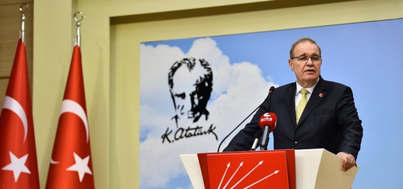 ekonomisini uçuruma sürüklemi