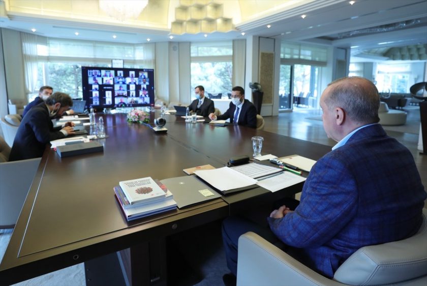 Erdoğan 81 il teşkilatı ile bayramlaştı