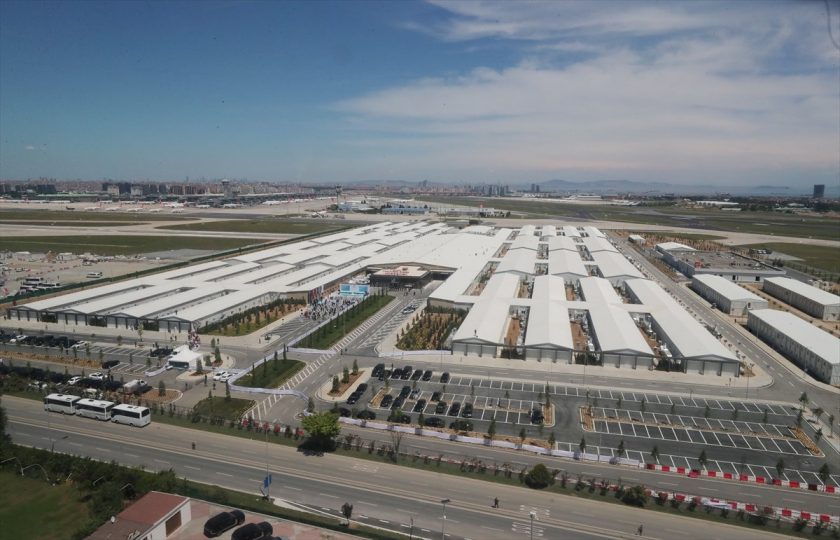 Yeşilköy'deki salgın hastanesi açıldı