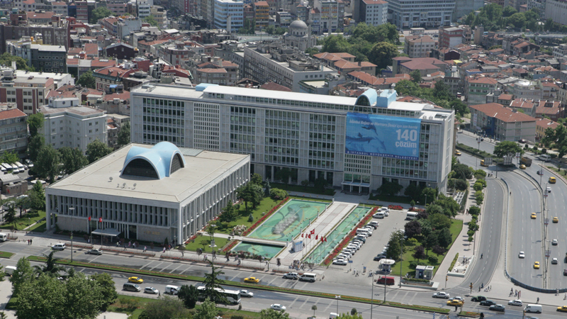 İBB çalışanı 350 kişinin koronavirüs testi pozitif çıktı