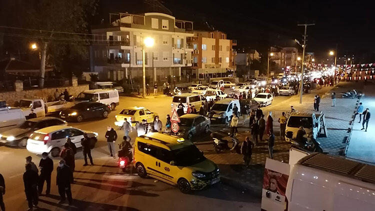 Sokağa çıkma yasağının ardından vatandaşlar fırınlara akın etti