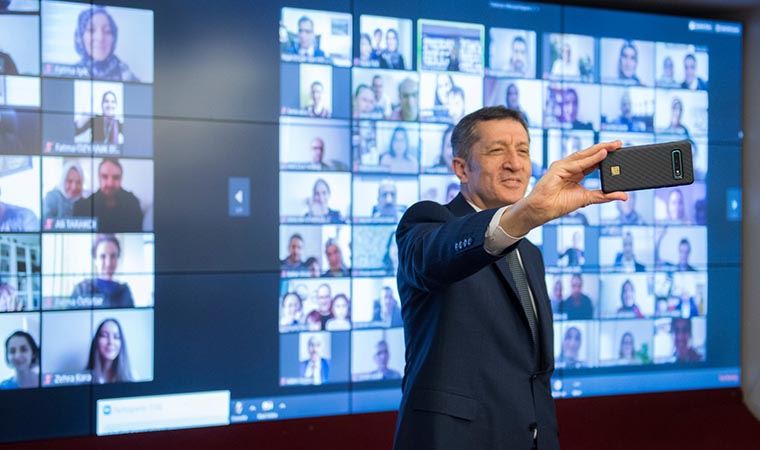 Bakan Selçuk duyurdu Uzaktan eğitime bir fikrim var diyorsanız