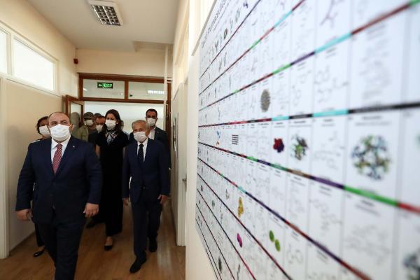 Bakan Varank'tan önemli ziyaret