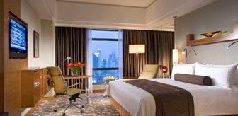 Mühendis genç kız otel odasında dehşeti yaşadı