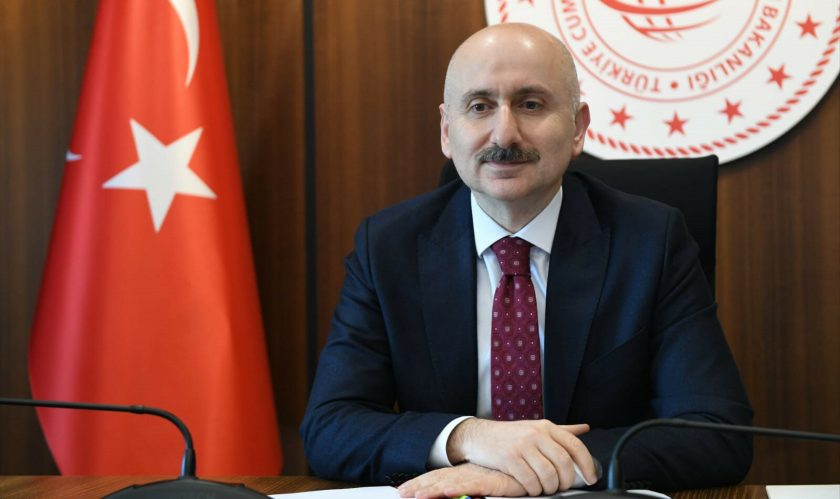 Karaismailoğlu duyurdu Marmaray'da bir ilk gerçekleşecek