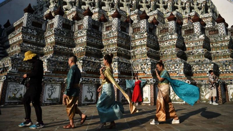 Tayland Turistler İçin Karantina Kurallarını Kolaylaştırmayı Planlıyor!