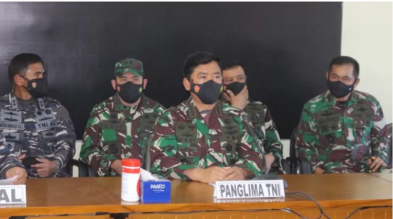 Endonezya Donanması Kayıp Denizaltı Battı, Mürettebat 53 Ölü