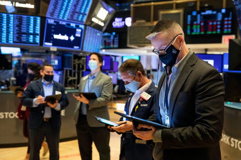 S&P 500, Dow odaklanma Fed'e geçtikçe rahatlıyor 