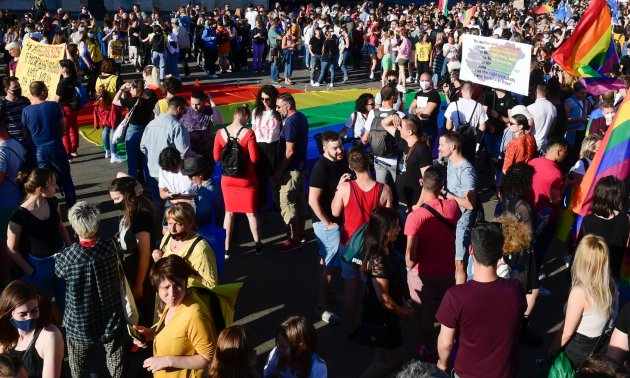 Budapeşte Onur Yürüyüşü Orban'ın LGBT Politikaları Protesto Edildi