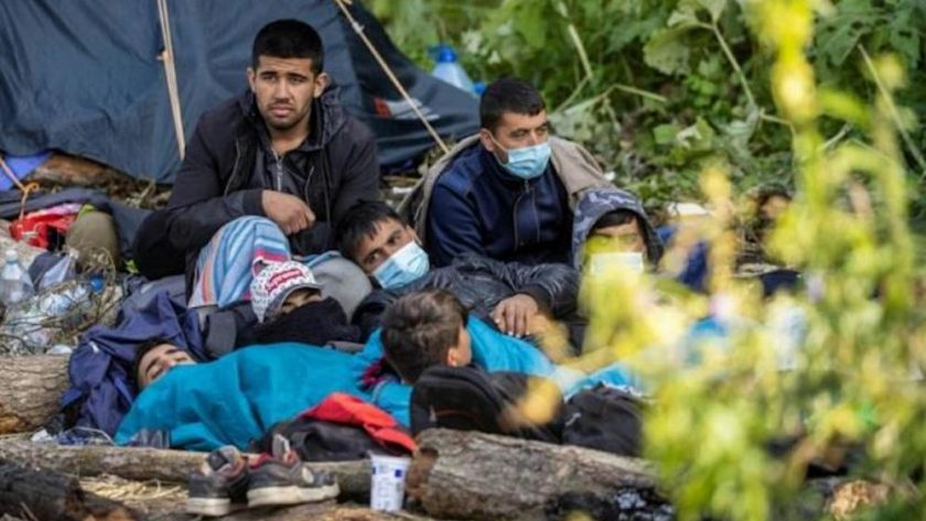  Belarus'un Desteklediği Göçmenler Polonya Sınırını Geçmeye Çalışıyor 