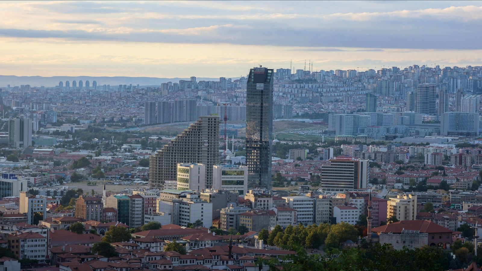 Ankara’da Siyasetin Gündemi Yoğun: Terörsüz Türkiye Sürecinde Yeni Dönem Başladı