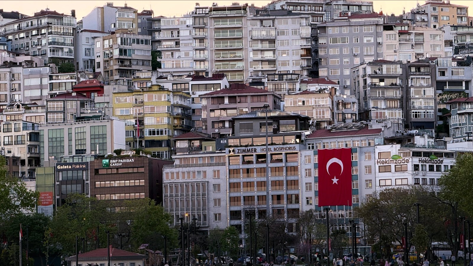 Prof. Ahmet Ercan: “Depremde Yoksullar Ölür, Zenginler Ölmez”